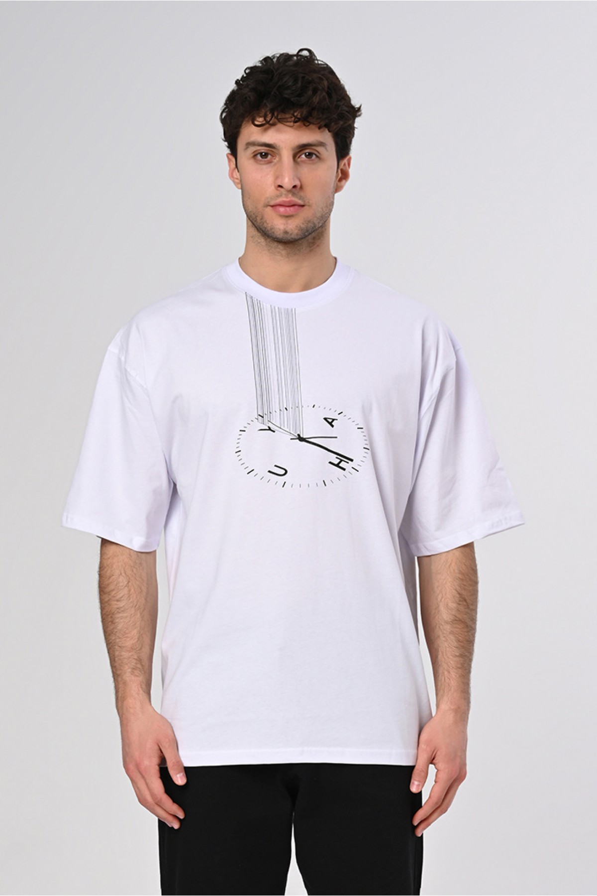 Saat Tasarım Beyaz Pamuk Bisiklet Yaka Oversize T-shirt 23'